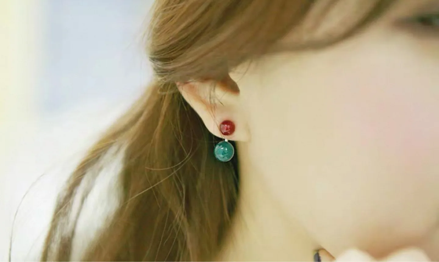 Aznavour Grain de Beauté Earrings image indicator(3)