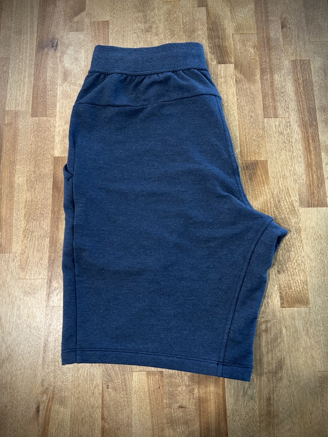Men’s Lululemon Shorts - Size Medium - photo 4