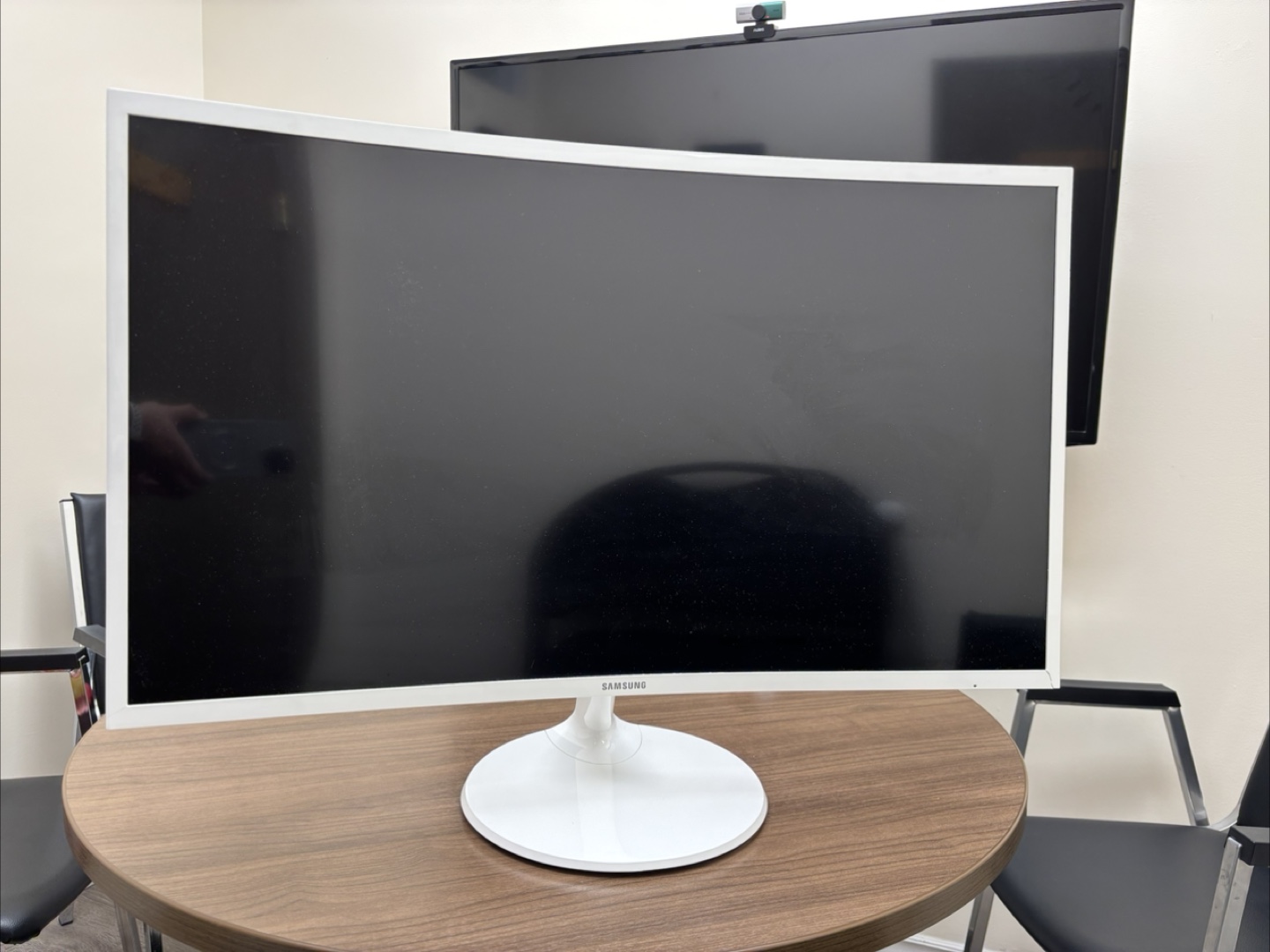Samsung 32-inch Curved Monitor