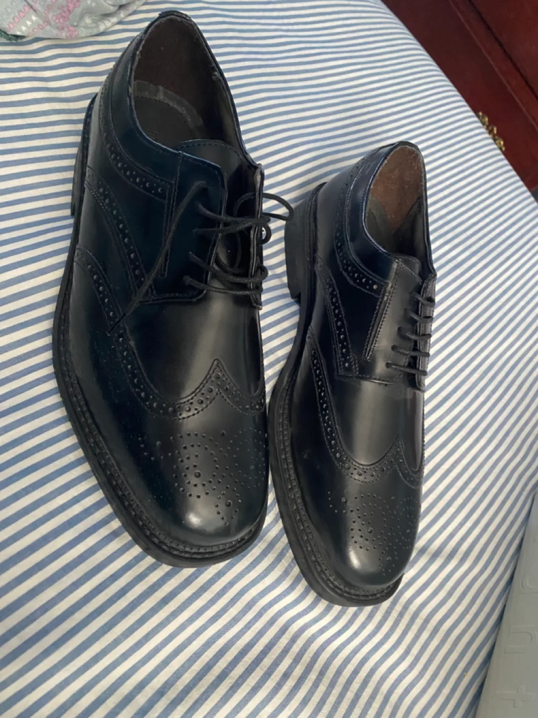 New Mantles Men's Black Leather Wingtip Oxford Shoes - Size 11 image indicator(2)