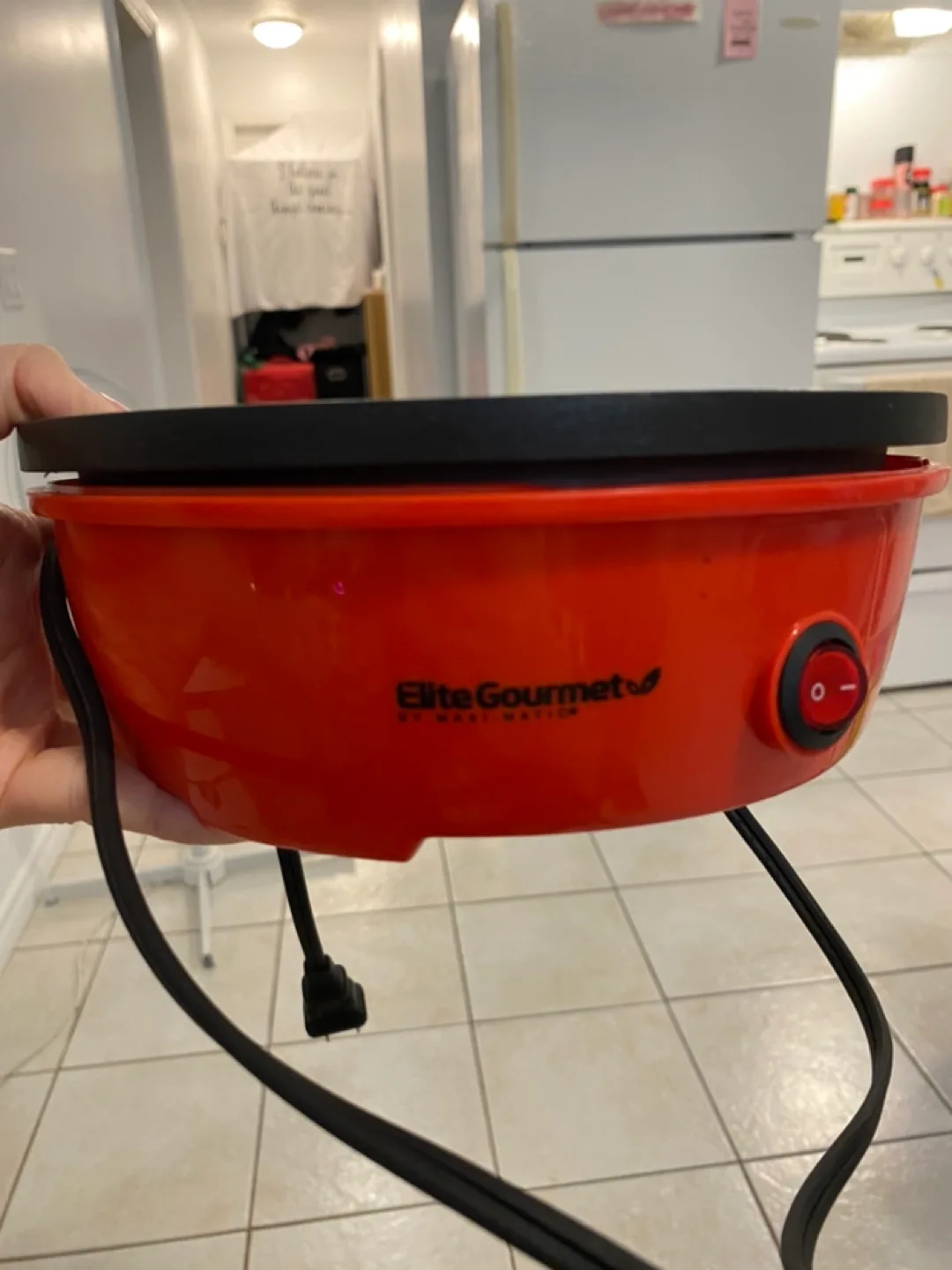 Elite Gourmet Electric Skillet image indicator(2)