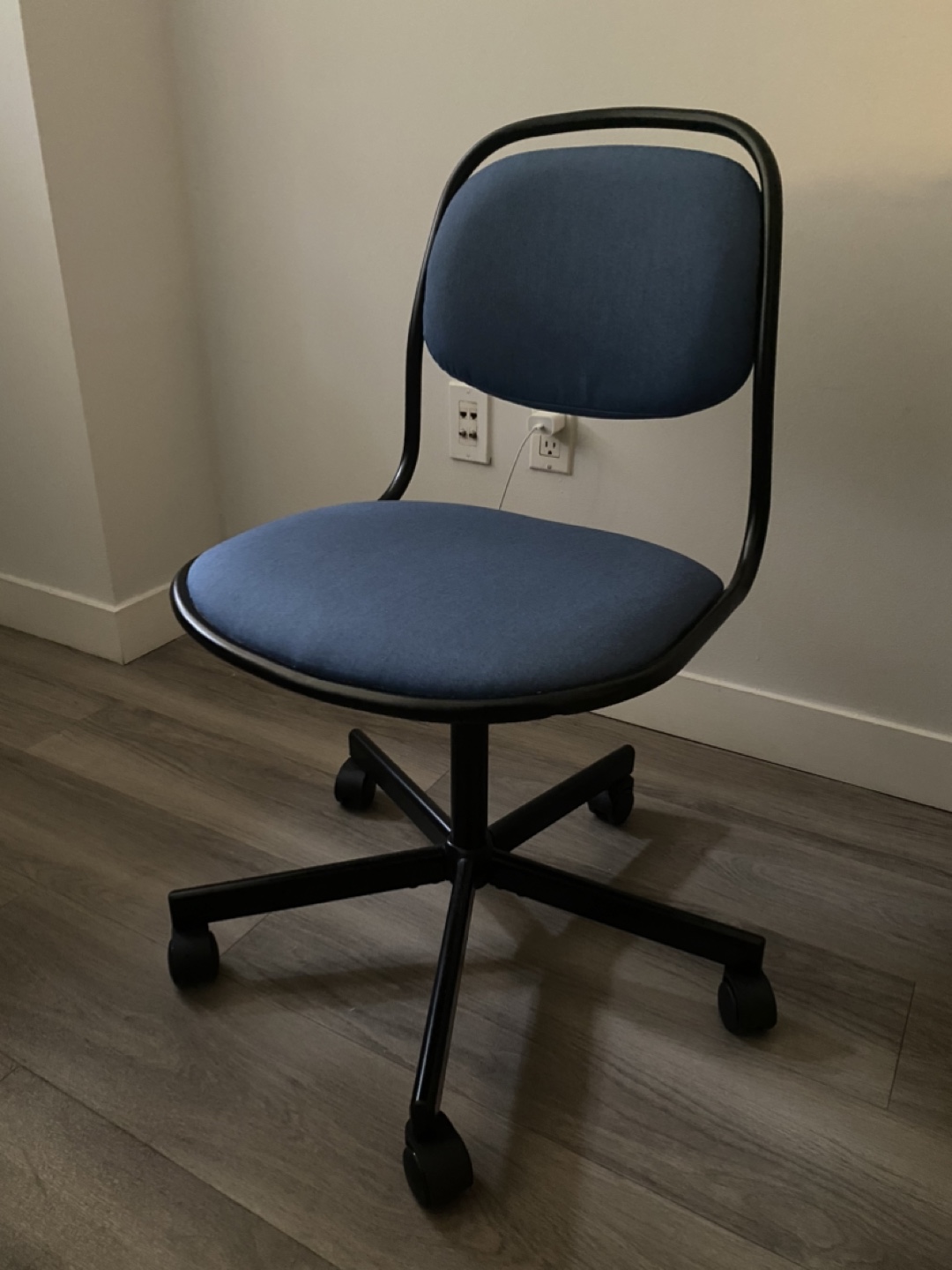 IKEA ÖRFJÄLL Swivel Chair - Blue