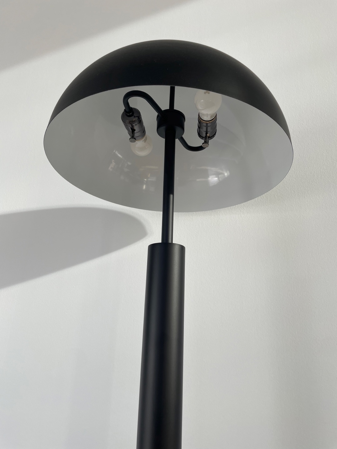 Rialta 58” Black Floor Lamp with 2 bulbs – Stylish & Modern - photo 5