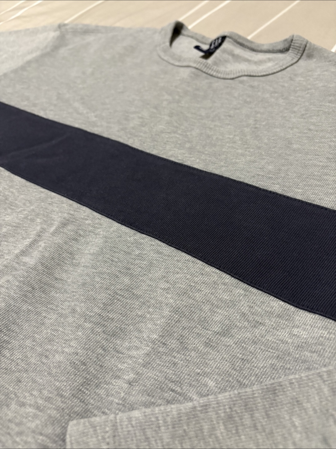 GAP Grey Long-Sleeve Crewneck - photo 2