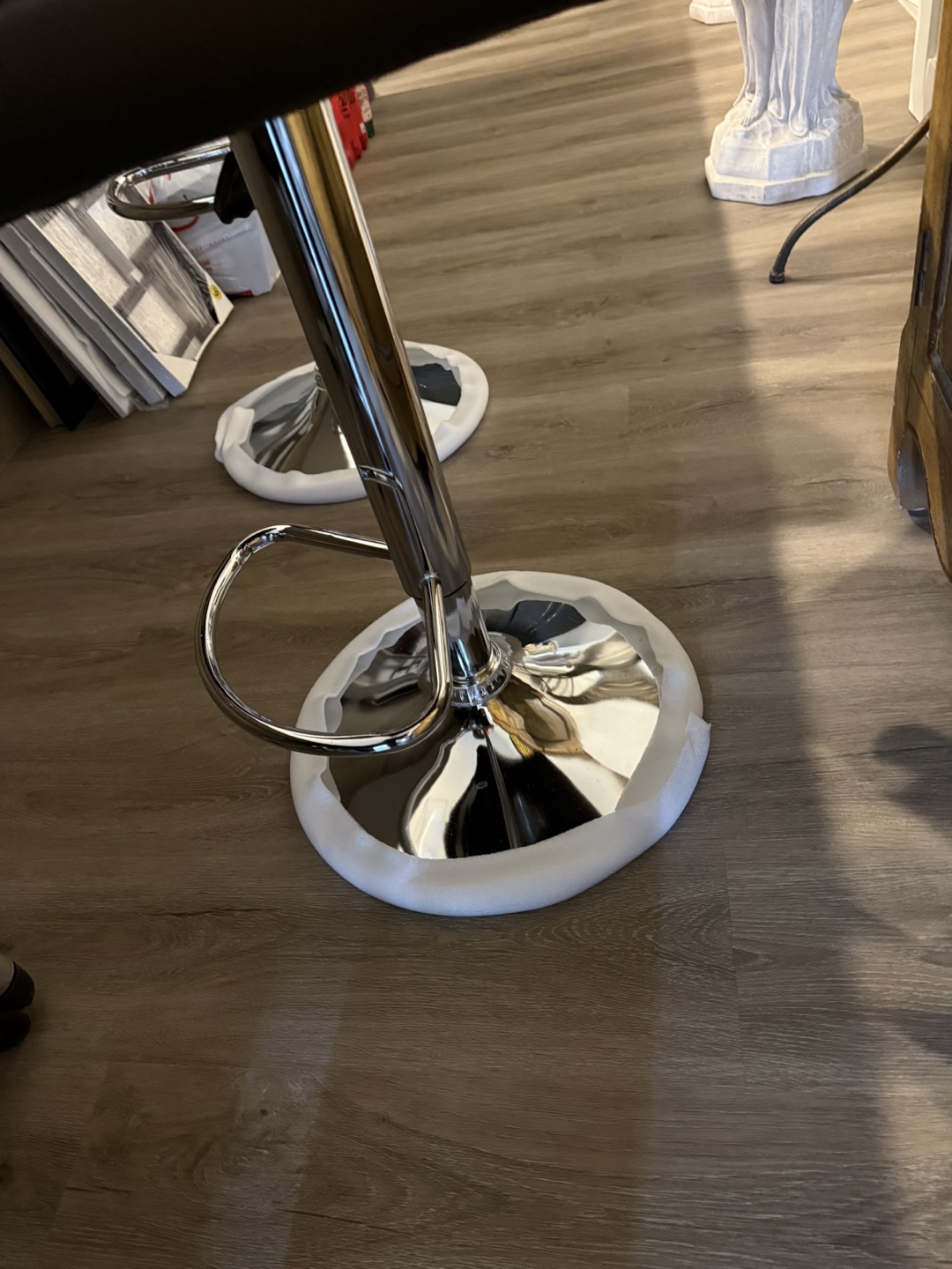 2 BLACK BAR STOOLS 4 SALE - photo 5