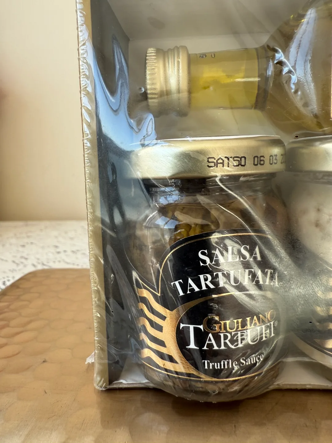 Truffle Sauce Gift Set 🎁 (Expiry Feb, 2026) image indicator(3)