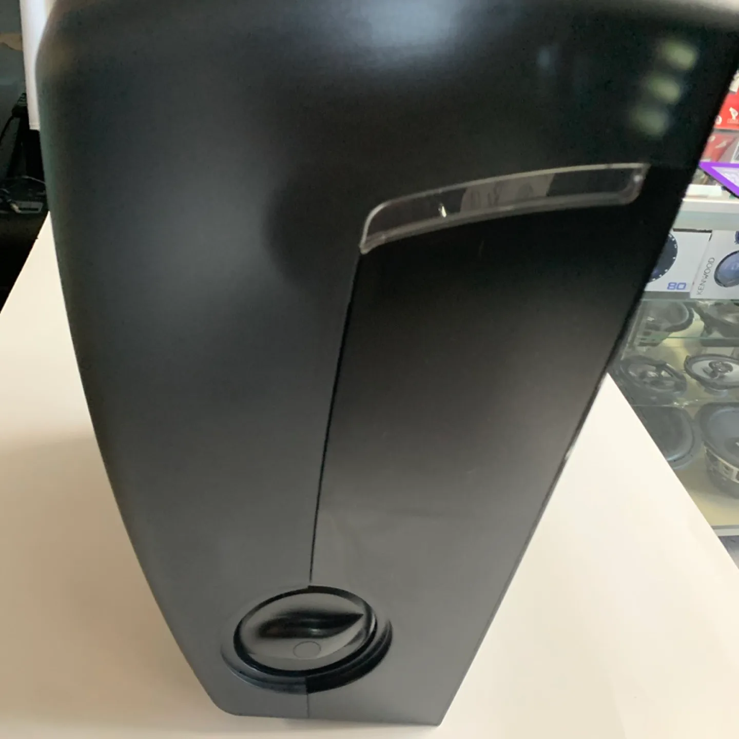 PROVIDER by WPI Black Paper Towel Dispenser image indicator(5)