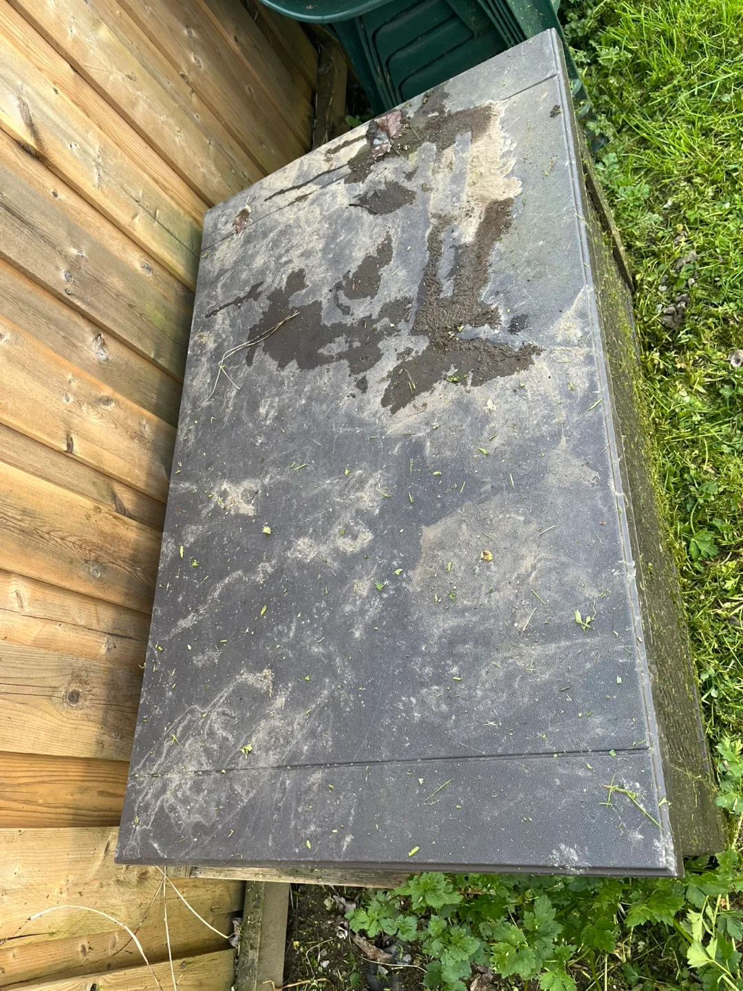 Large Outdoor Storage Bin image indicator(3)