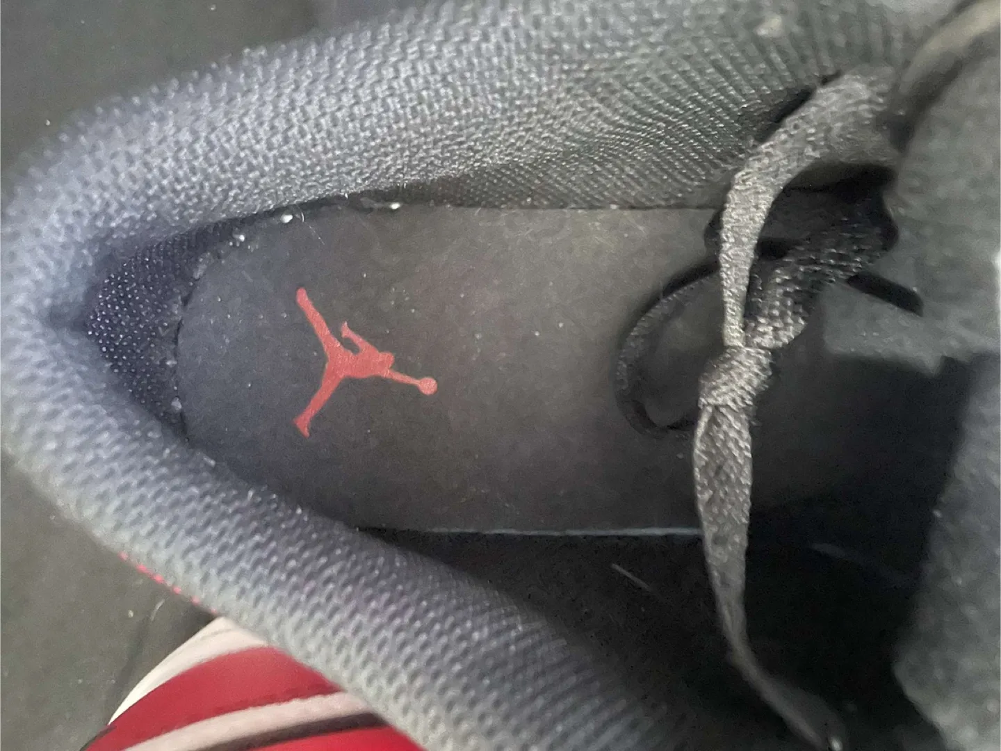 Air Jordan 1 Low GS (Youth) Black/Gym Red image indicator(2)