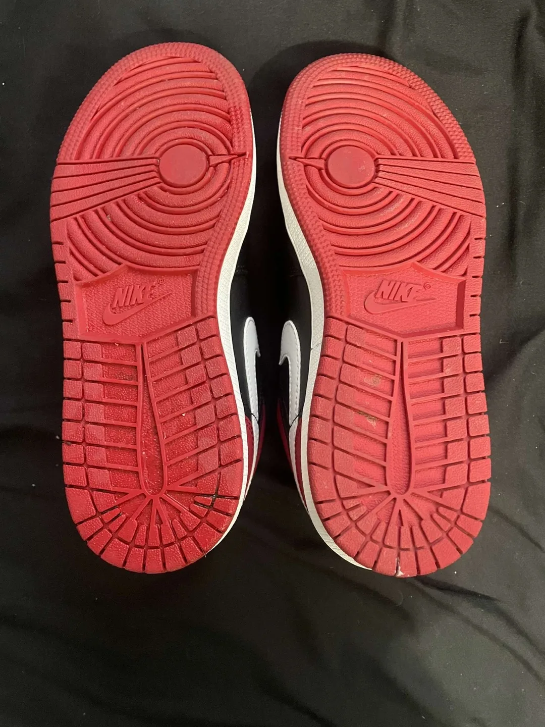 Air Jordan 1 Low GS (Youth) Black/Gym Red image indicator(5)