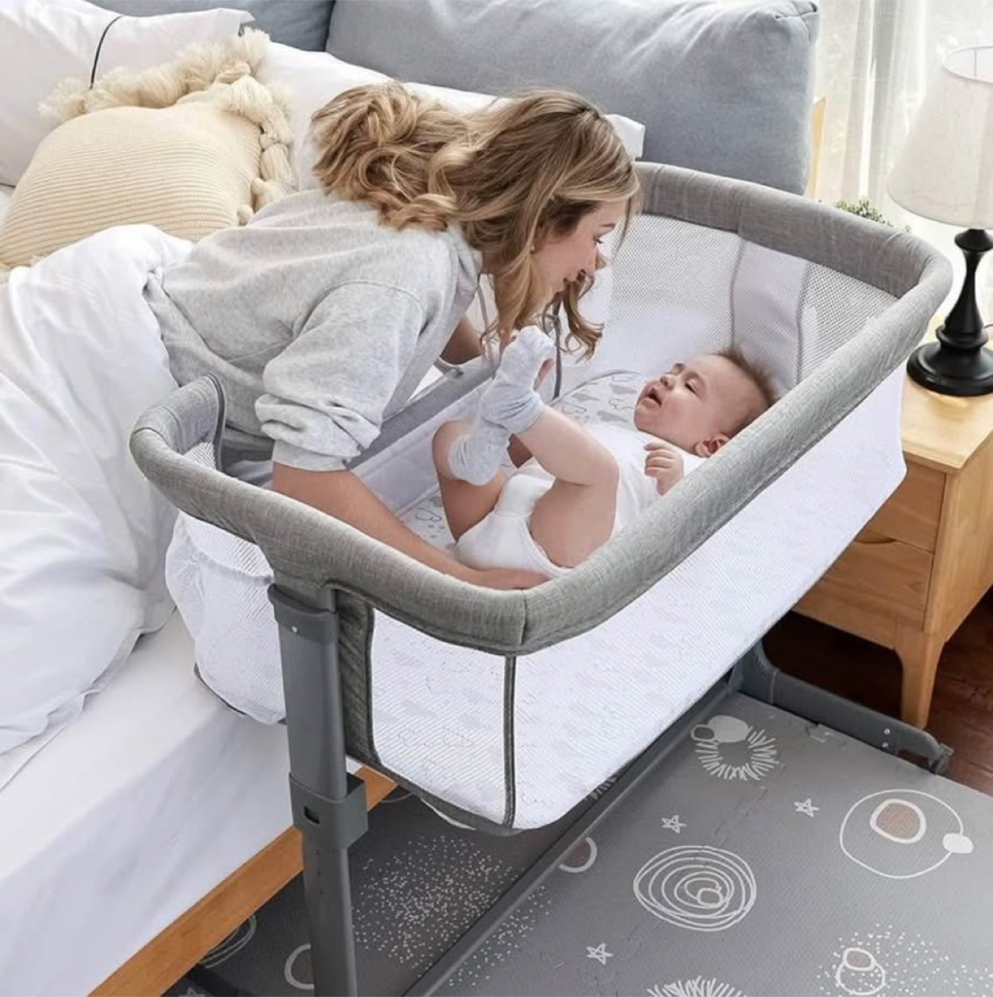 Baby Bassinet with 5 Adjustable Height Positions