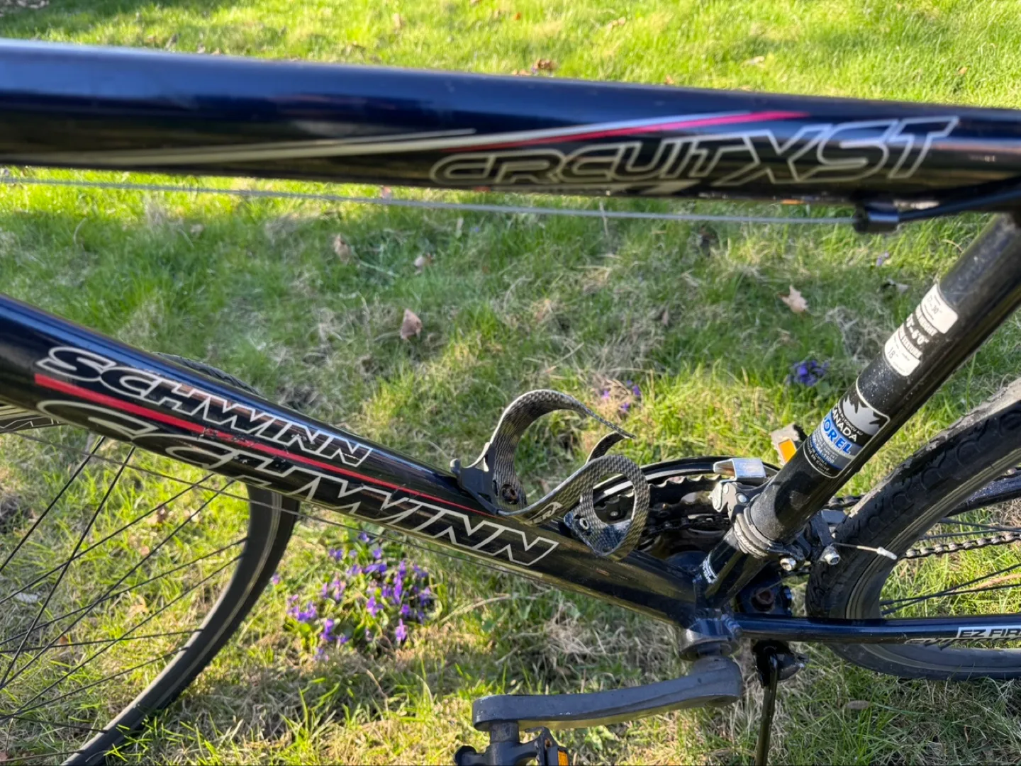 Schwinn Circuit XST Hybrid Bicycle image indicator(5)