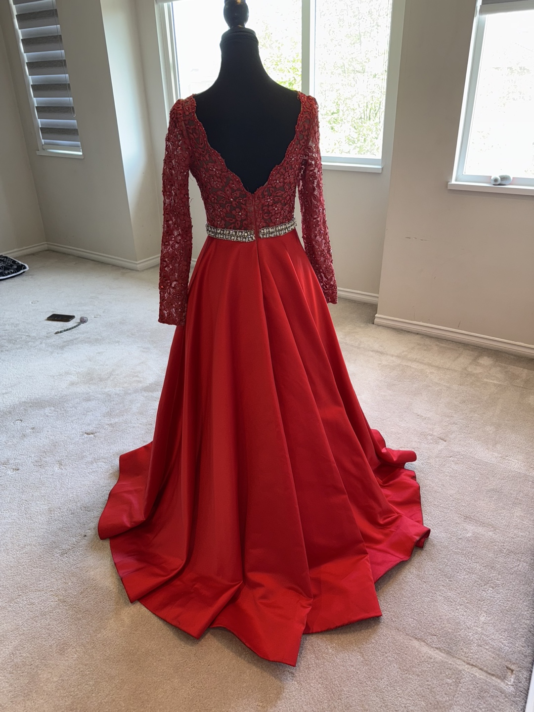 Stunning Red Lace Long Sleeve Formal Gown - photo 2