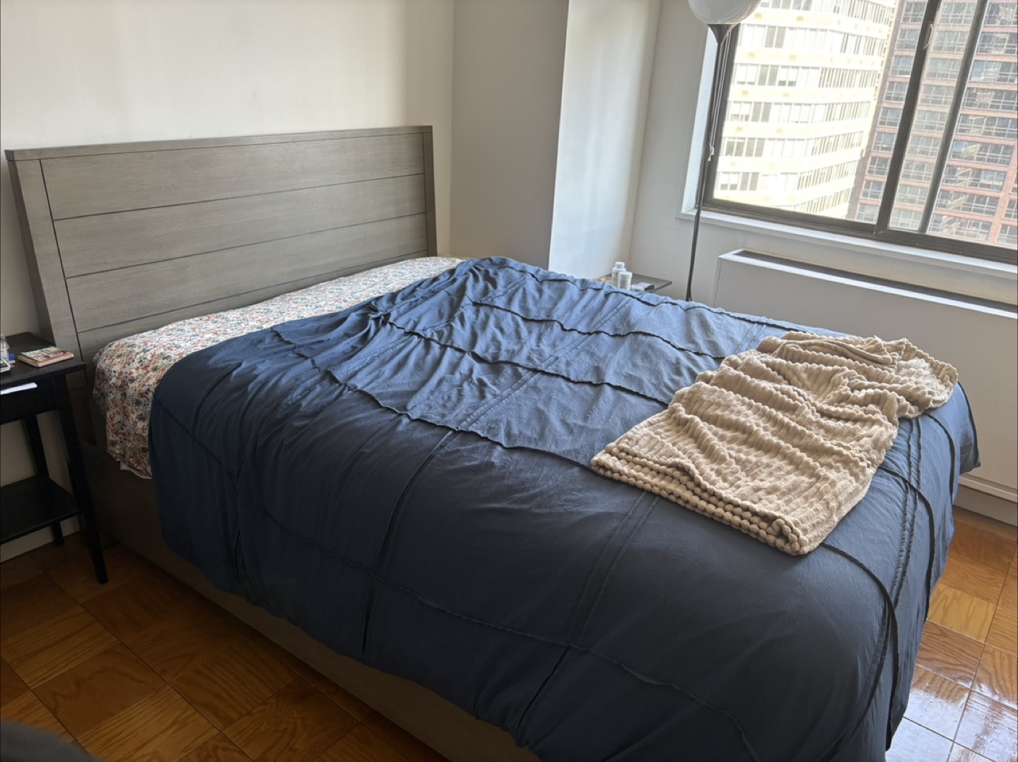 Queen Size Platform Bed Frame with Storage