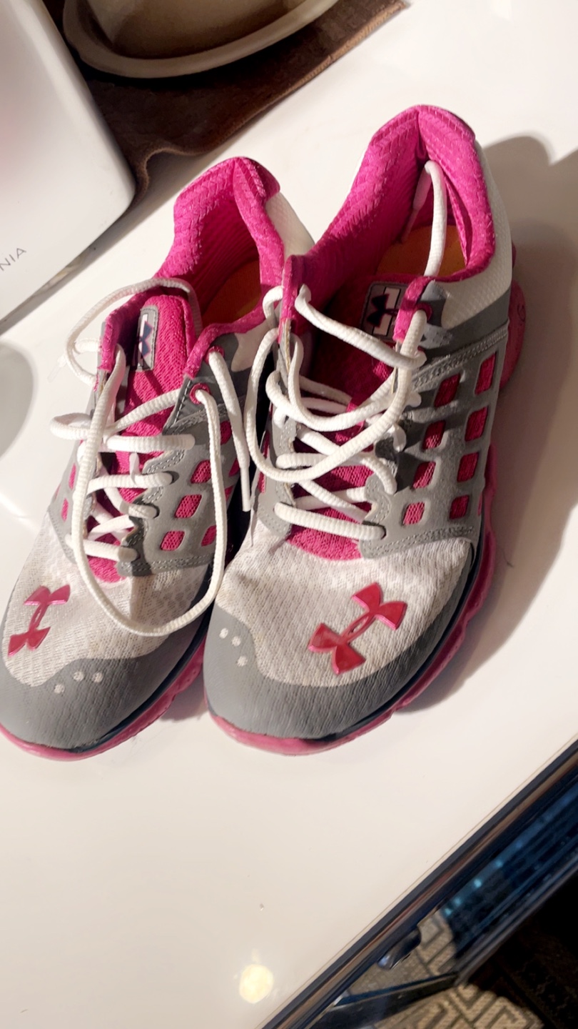 Women's Under Armour Running Shoes - Size 8