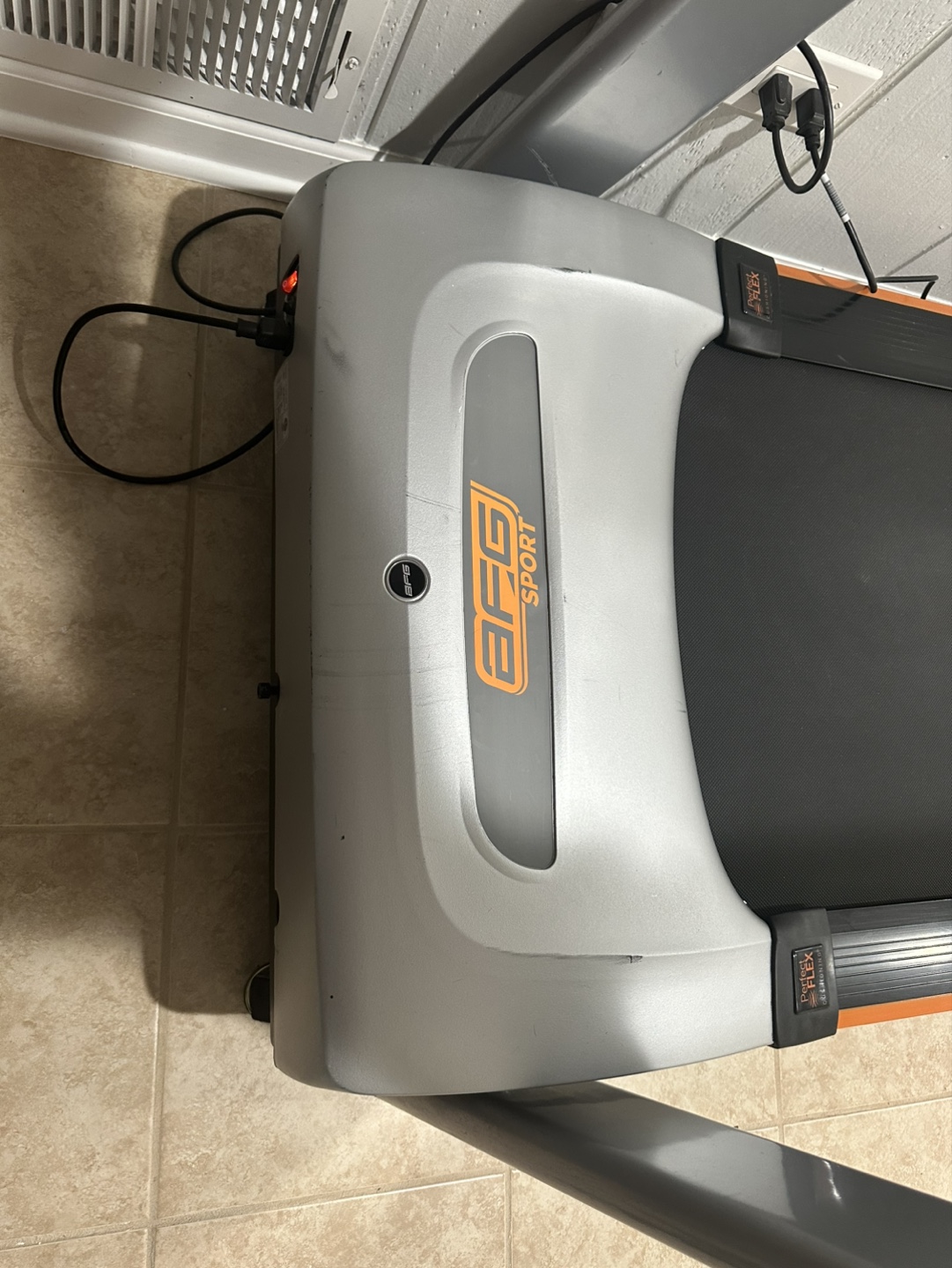 BFG Sport Treadmill - Excellent Condition - photo 4