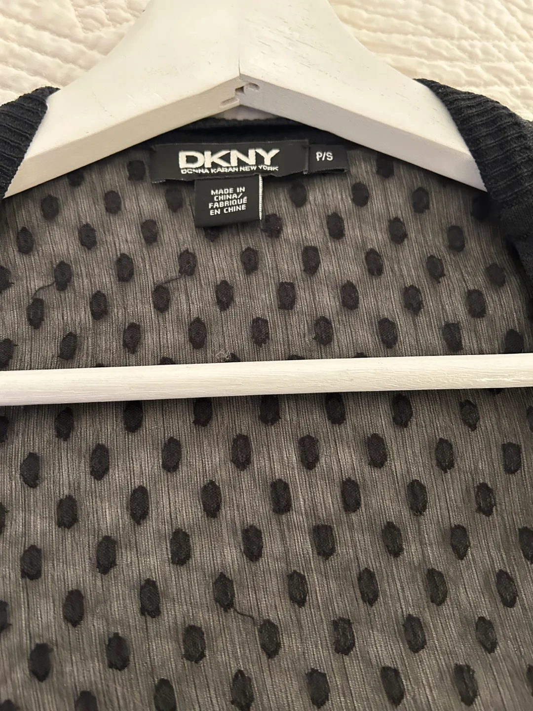 DKNY Black Cardigan Sweater (M) image indicator(2)