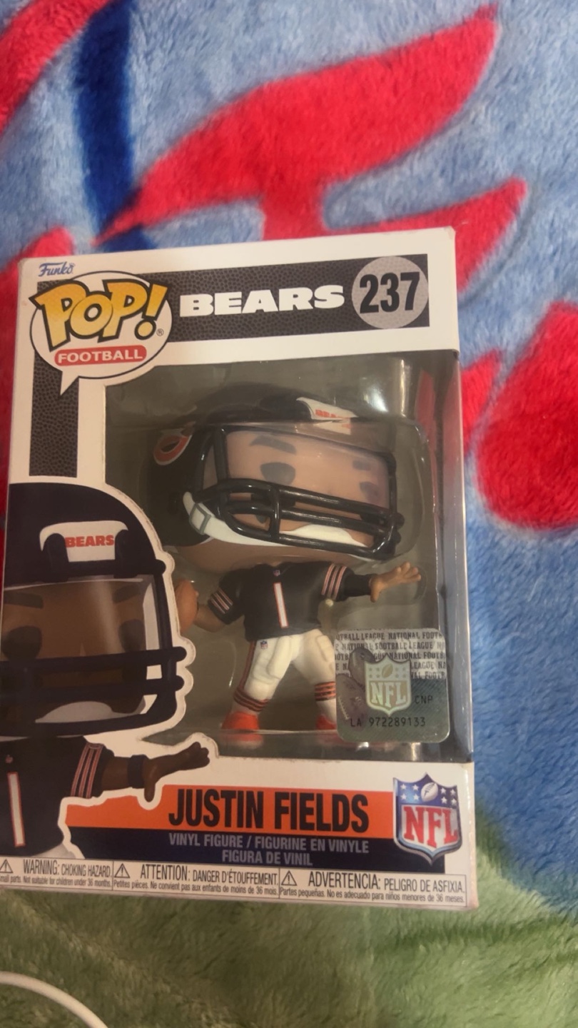 Justin Fields Chicago Bears Pop! Vinyl Figure #237