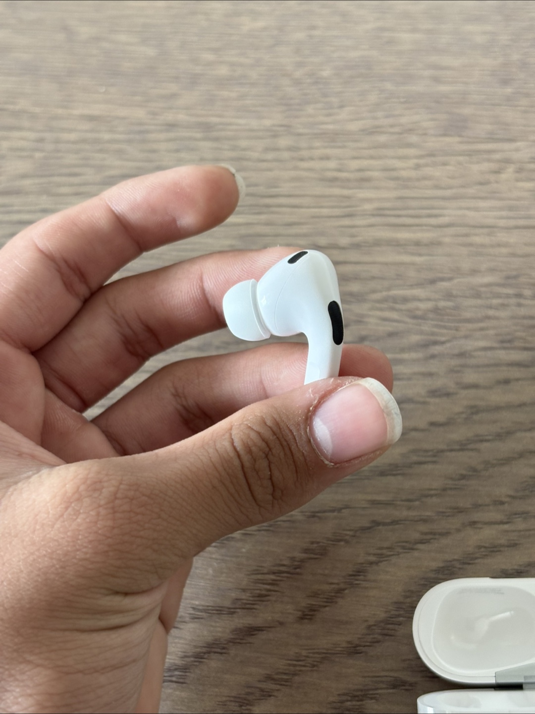 Apple AirPods Pro (2nd Generation) - photo 5