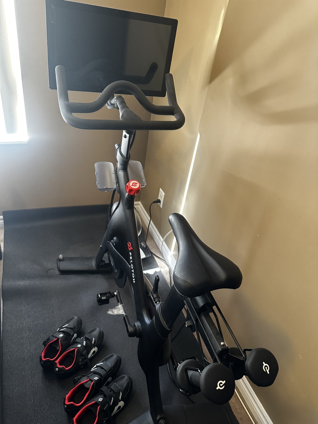 Peloton Stationary Exercise Bike - Excellent condition - photo 2