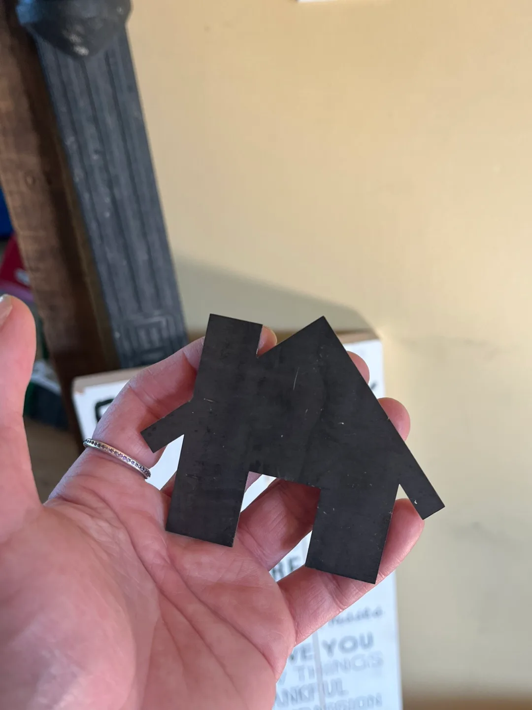 HomeTrends Family Rules Wooden Sign image indicator(2)