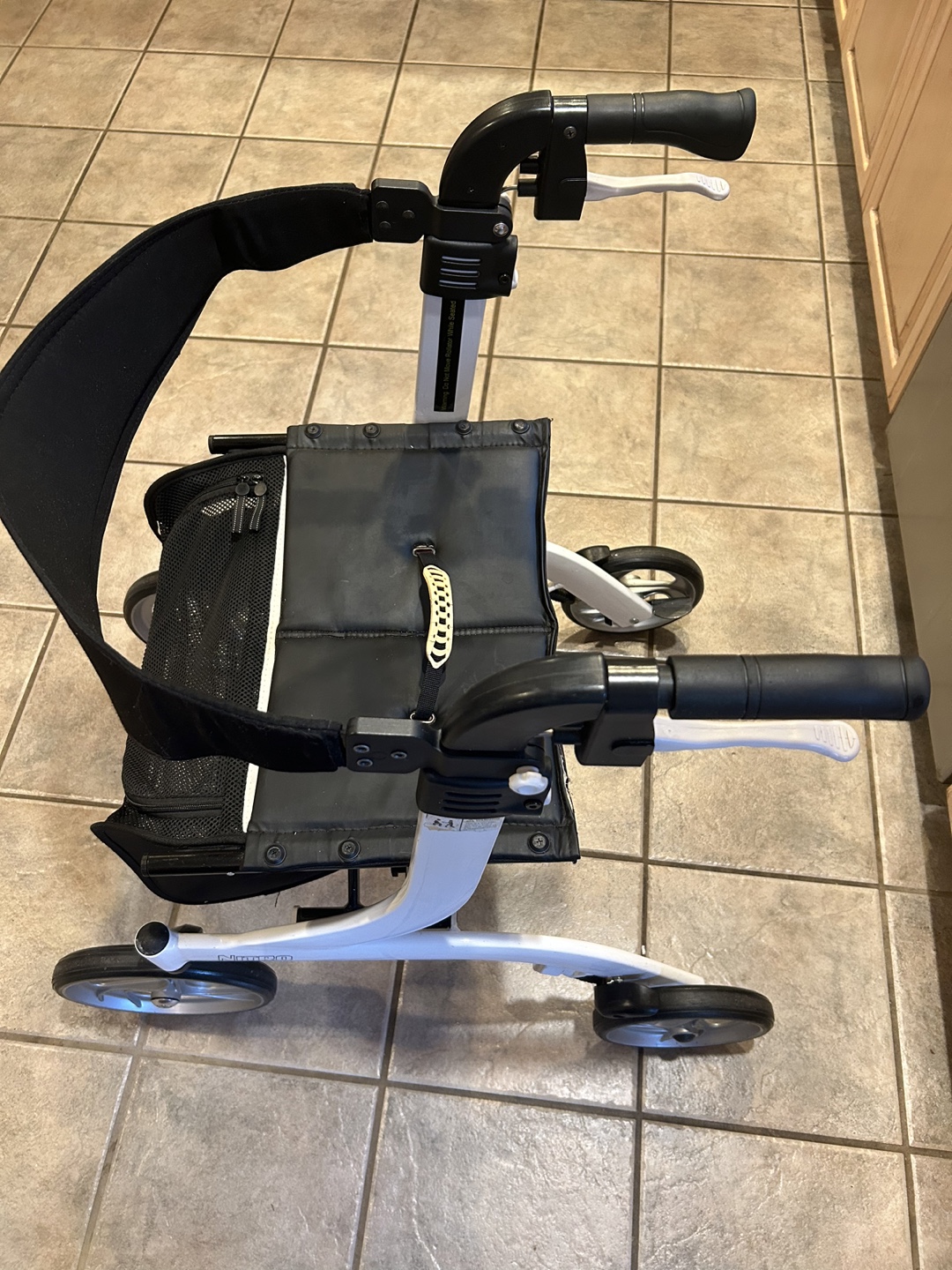 Drive Medical Lightweight Folding Wheelchair - photo 2