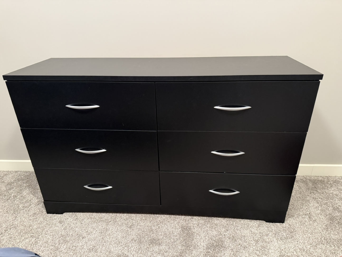 Black six-drawer dresser - photo 2