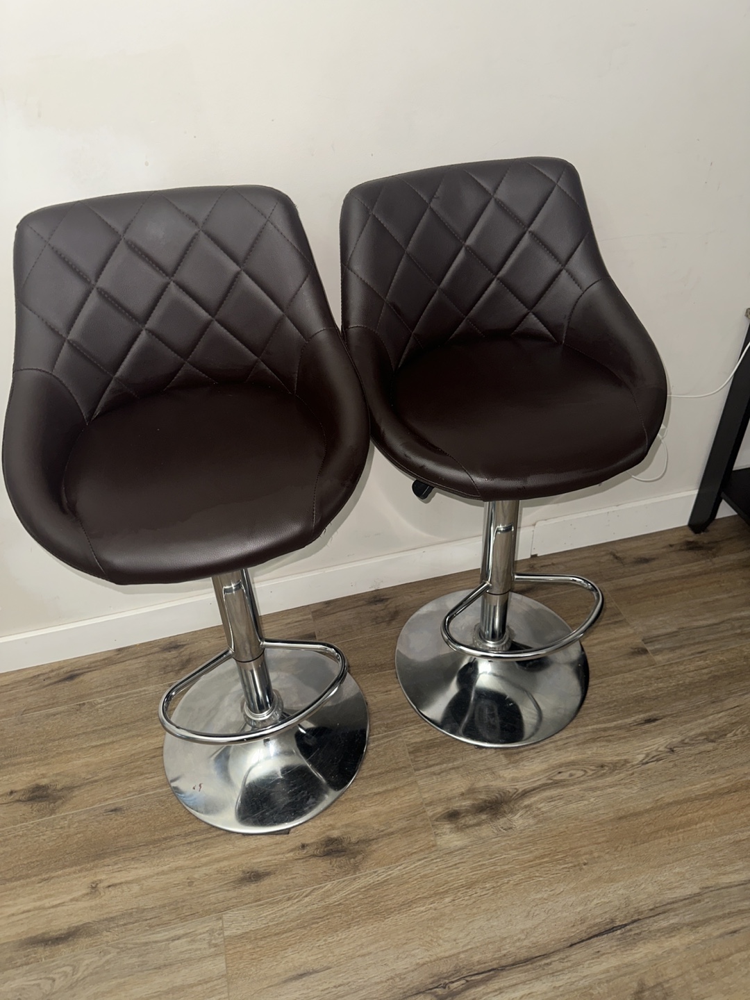 Pair of Brown PU Leather Bar Stools with Chrome Base - photo 2
