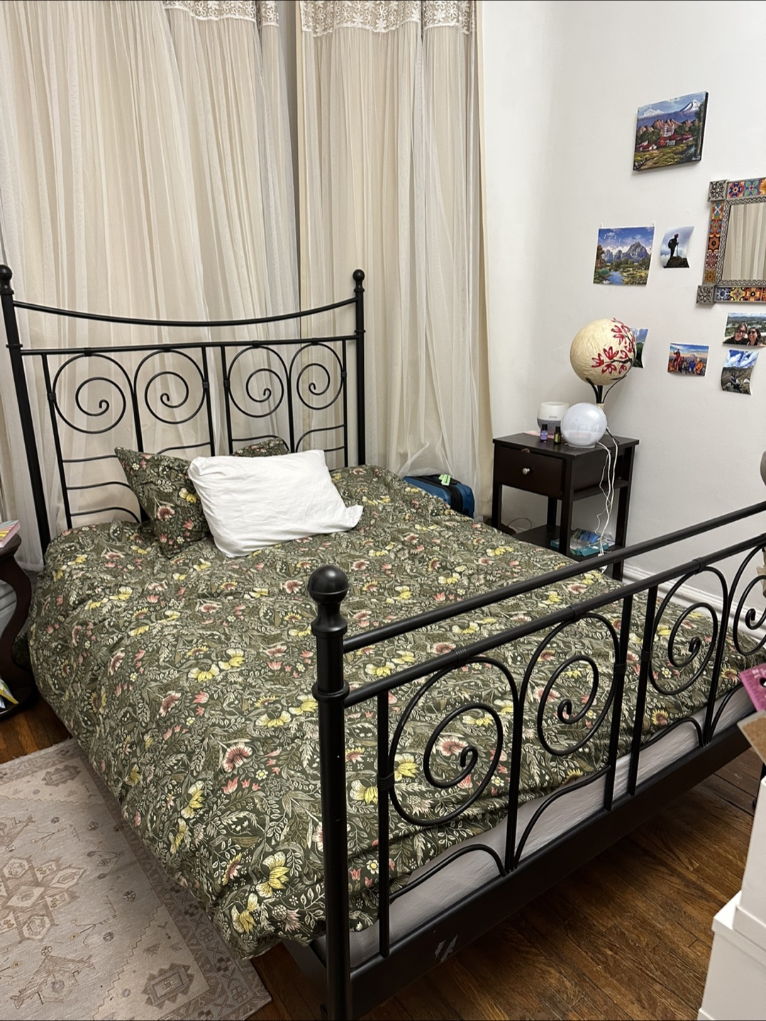 Black Metal Bed Frame and Full Mattress