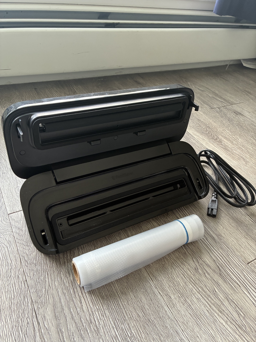 FoodSaver Vacuum Sealer with Rolls