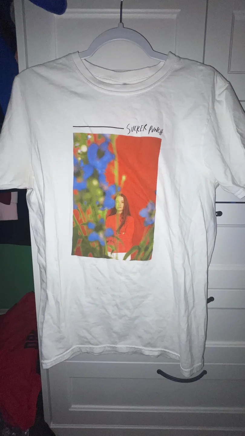 Shirt thumbnail