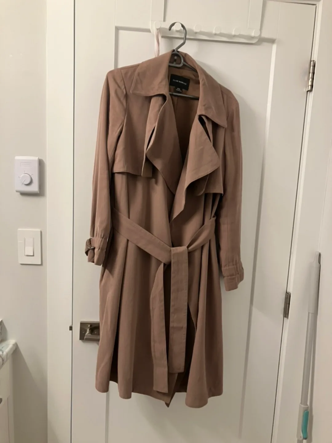 Club Monaco Women's Trench Coat thumbnail