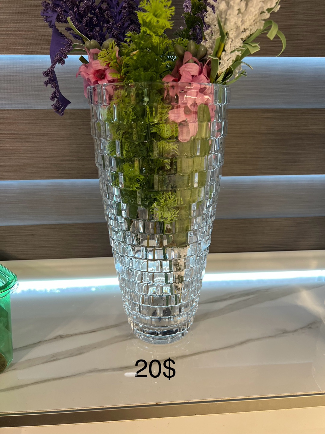 Elegant Crystal Glass Vase