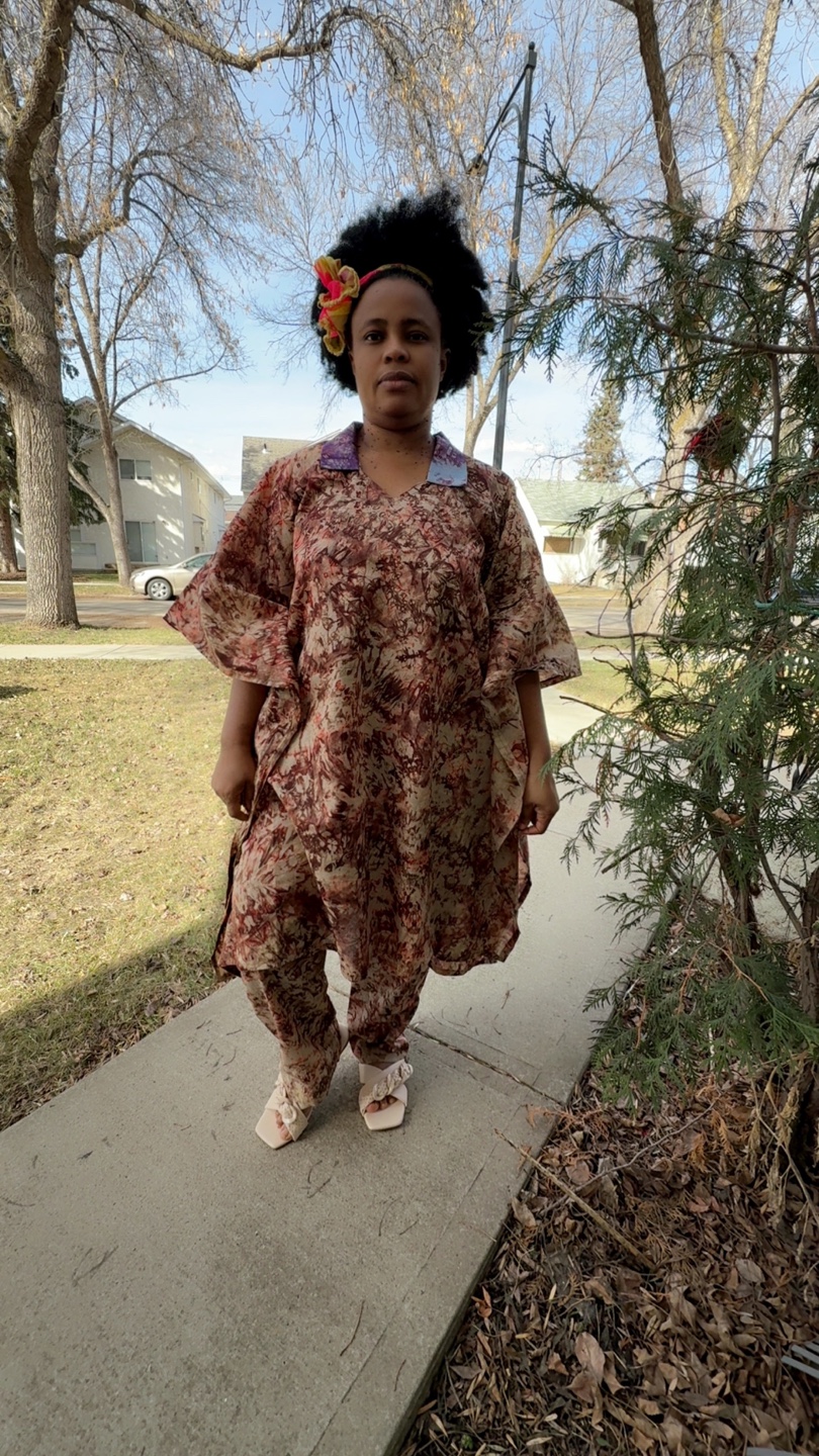 Beautiful African Print Two-Piece Outfit - photo 3
