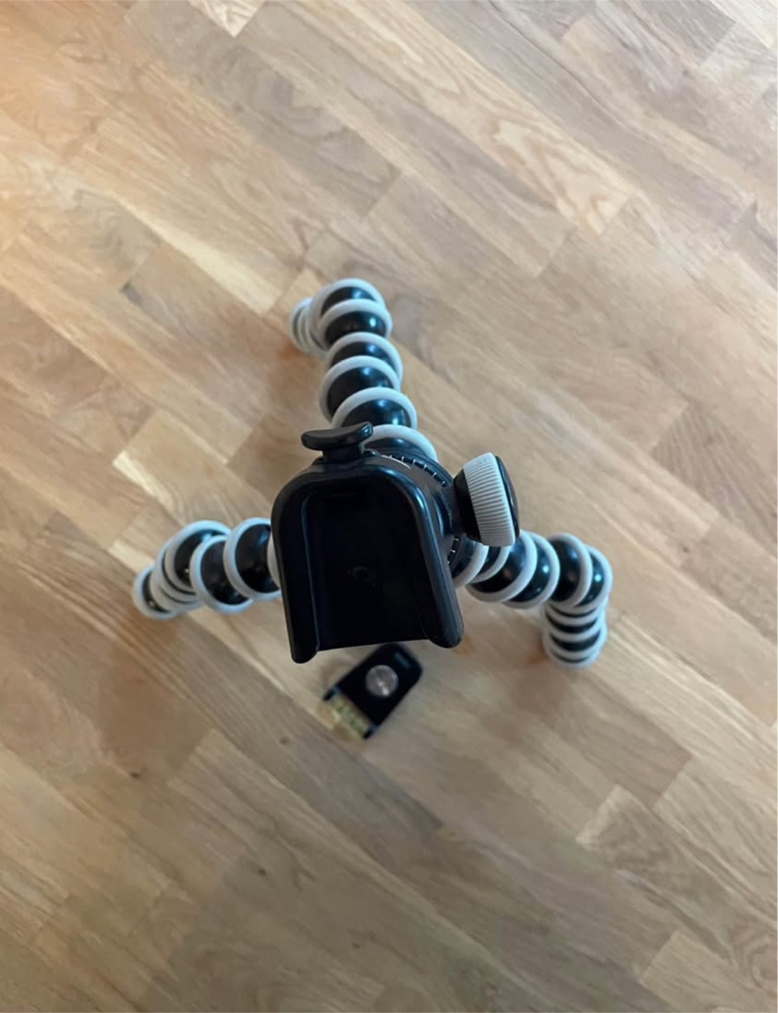 Joby GorillaPod Flexible Tripod with Phone Mount - photo 3