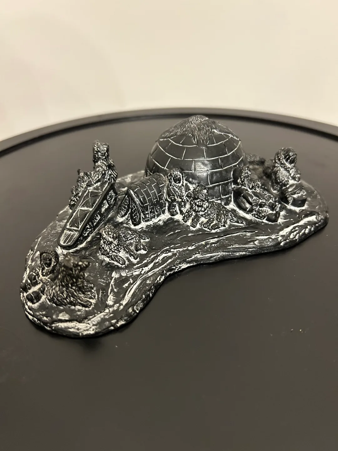 Vanstone Black Soapstone Carved Canada Igloo Eskimo Family 7” image indicator(2)