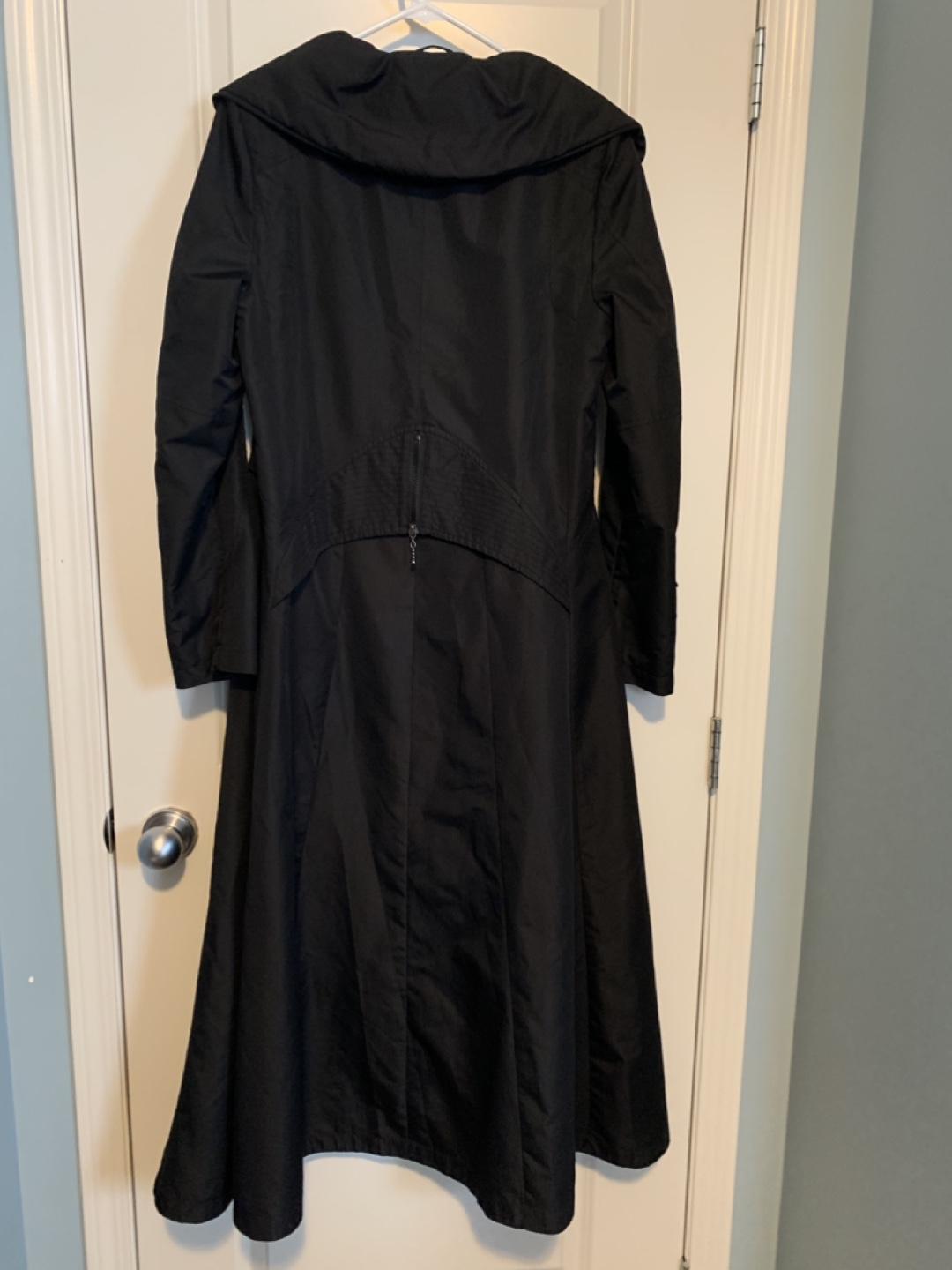 Novelti Adorable Junior Black Long Coat Size 7/8 - photo 4