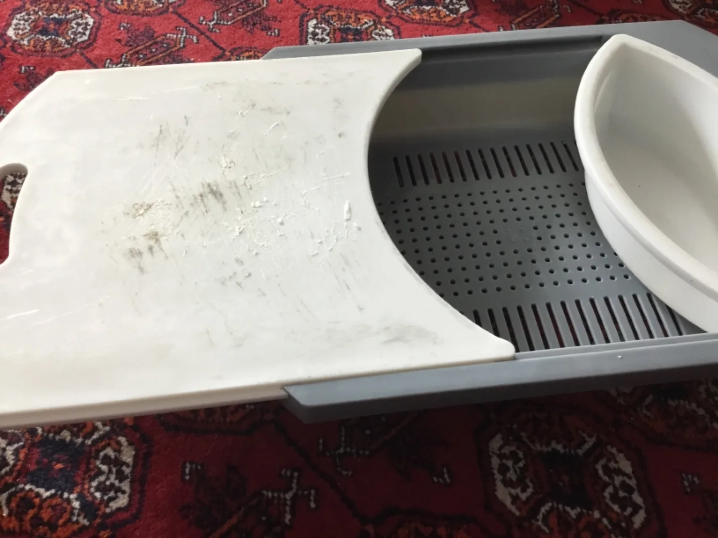 3-in-1 Collapsible Cutting Board with Colander and Bowl image indicator(2)