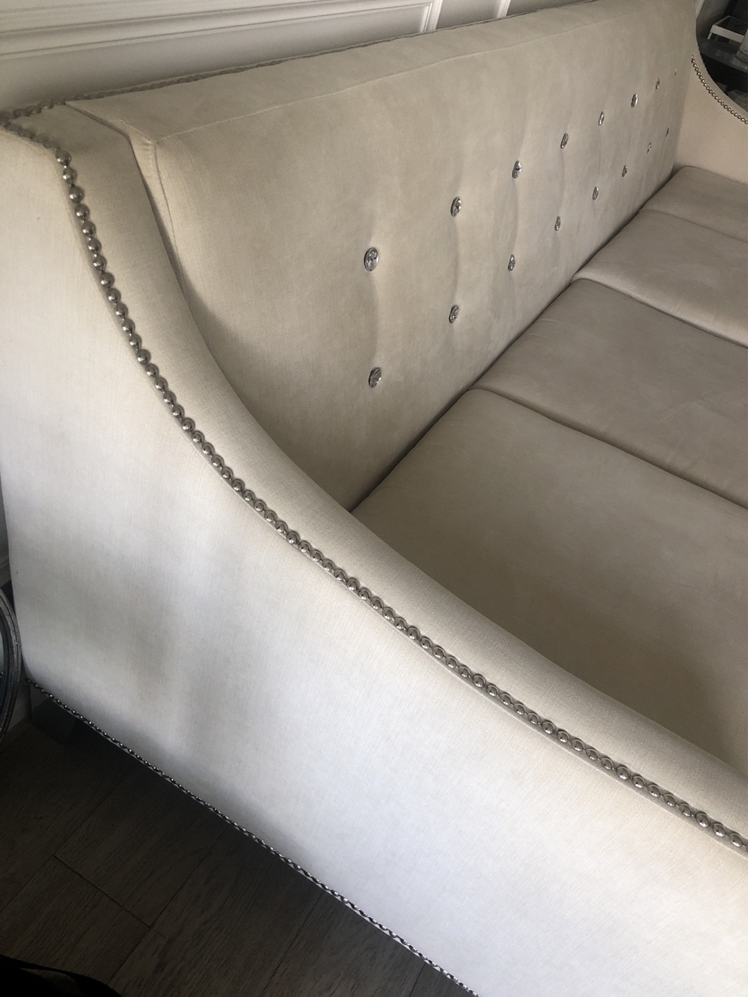 Elegant Beige  Sofa with Crystal Button Detail - photo 4