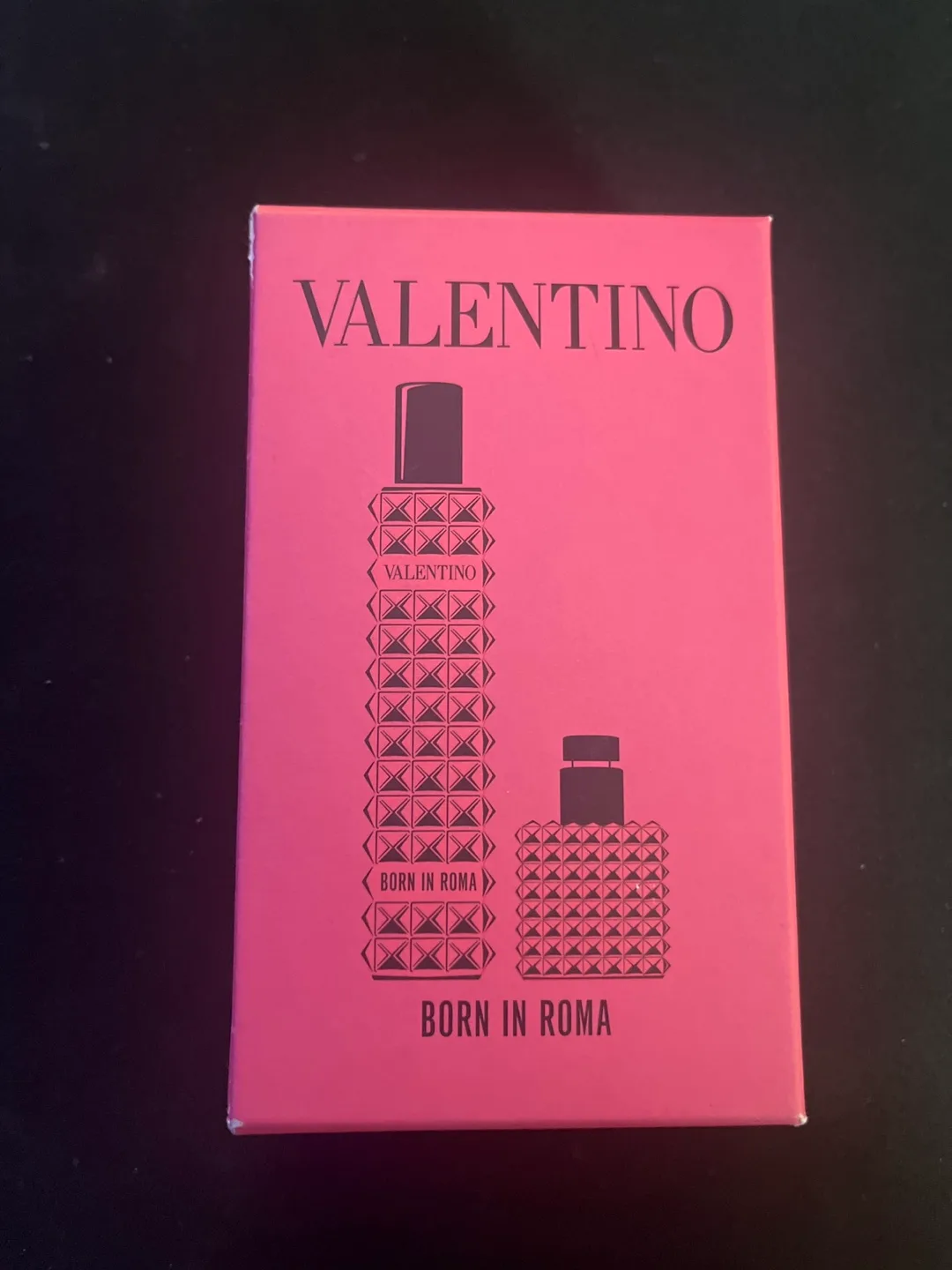 Valentino Born in Roma Acts of Love Perfume Set thumbnail