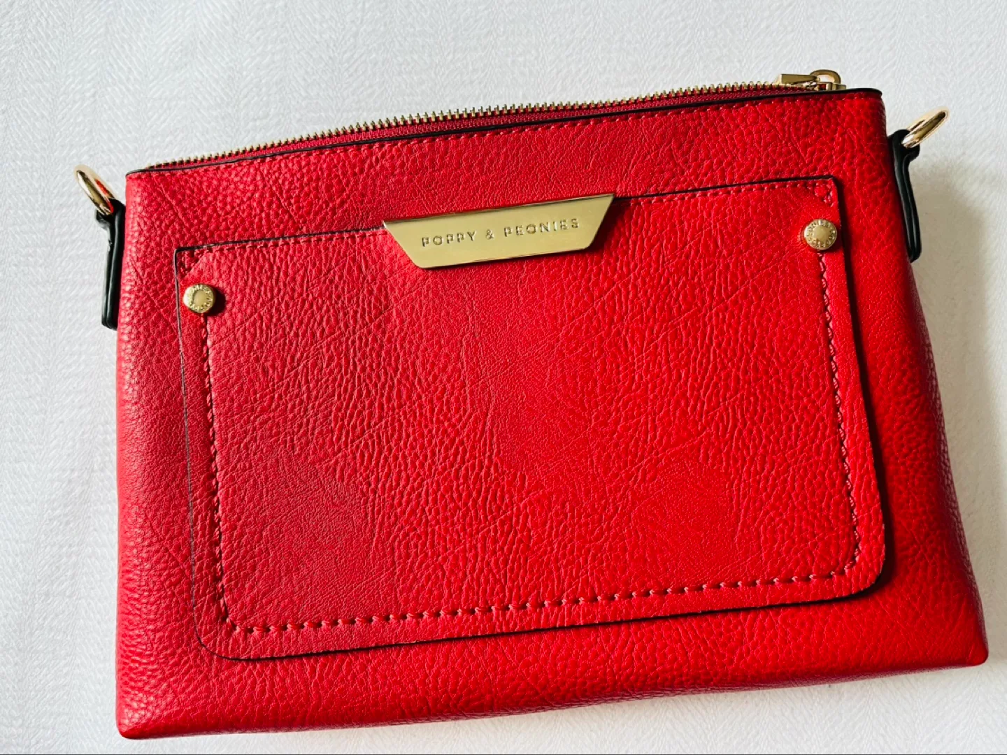 Hobbs & Beacons Red Crossbody Bag image indicator(3)