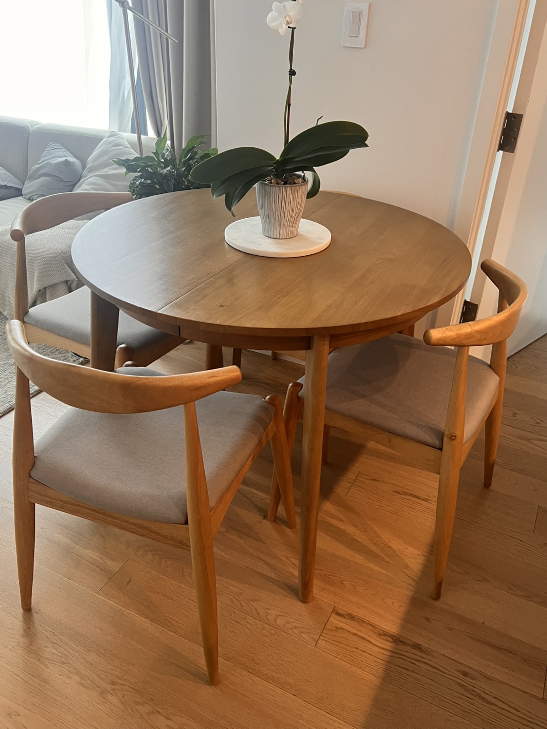 Round Wooden Dining Table with Four Chairs