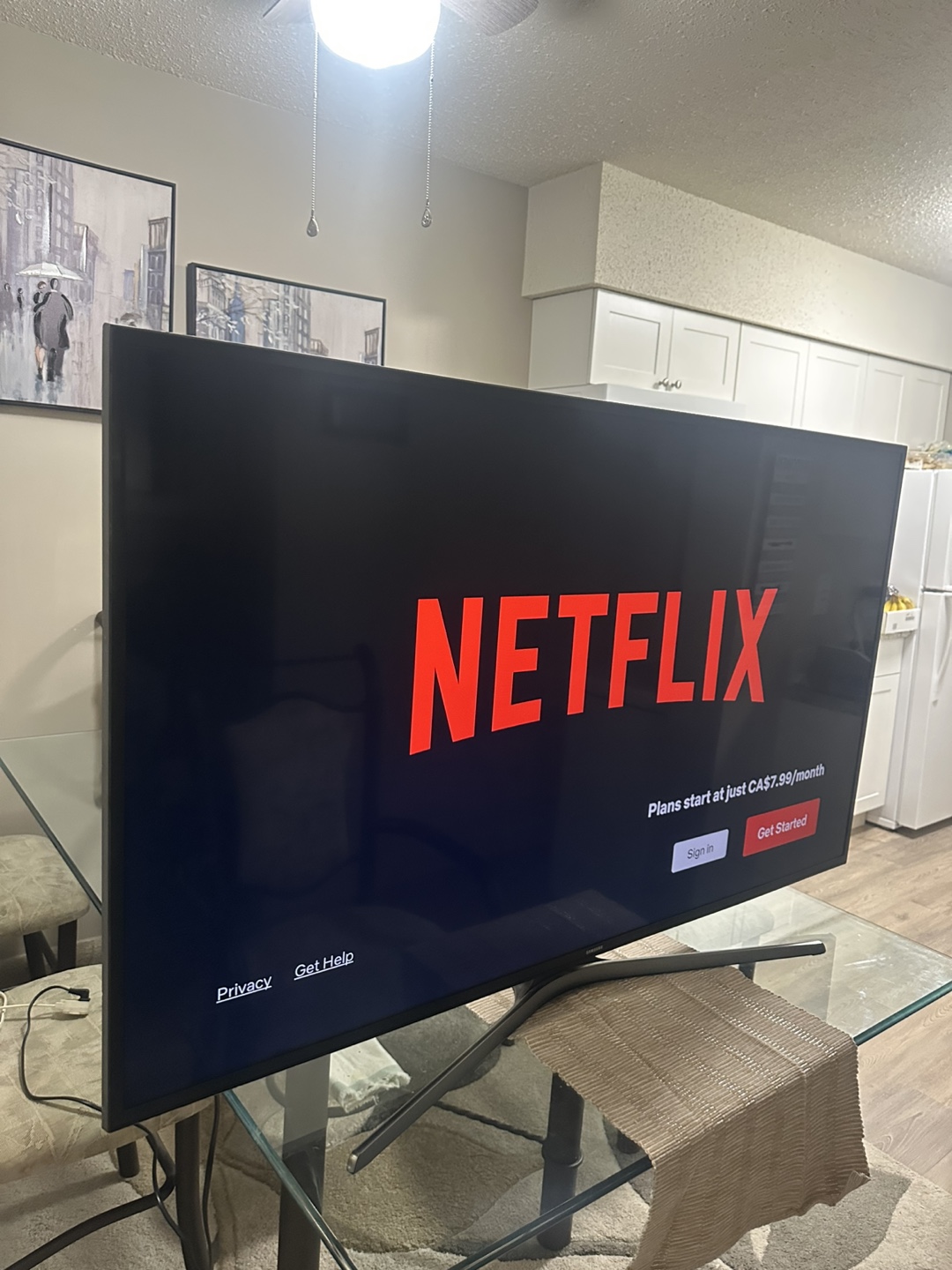 55-inch Samsung 4K UHD smart tv in a pristine condition. - photo 2