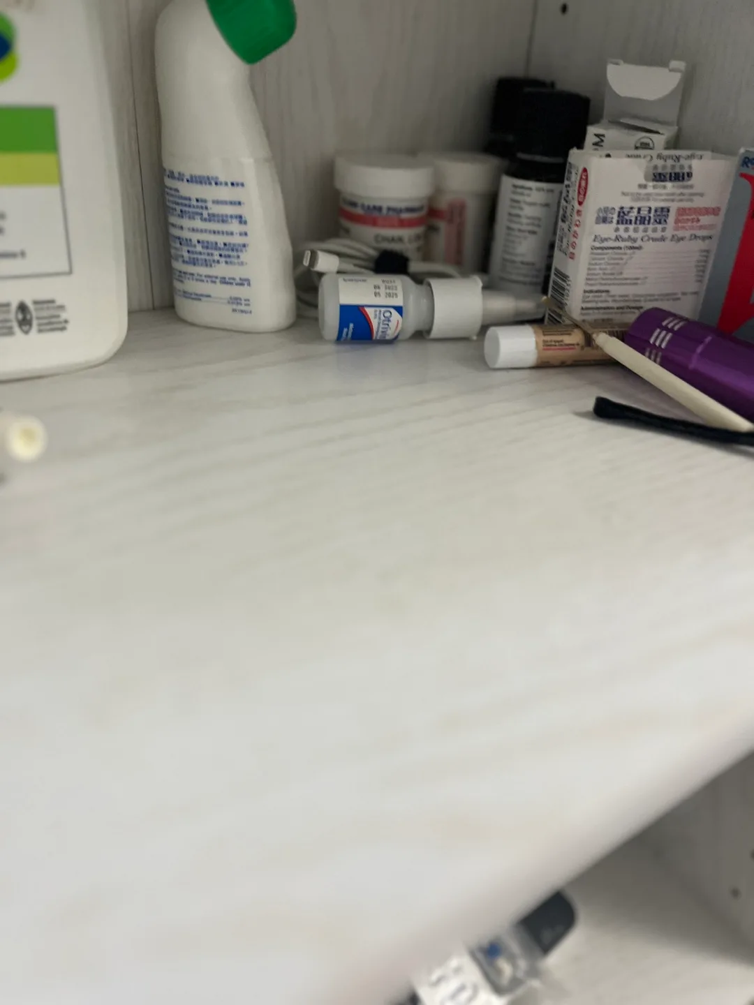 95% new🌈 Wooden 🪵 White 3-shelf Organizer image indicator(5)