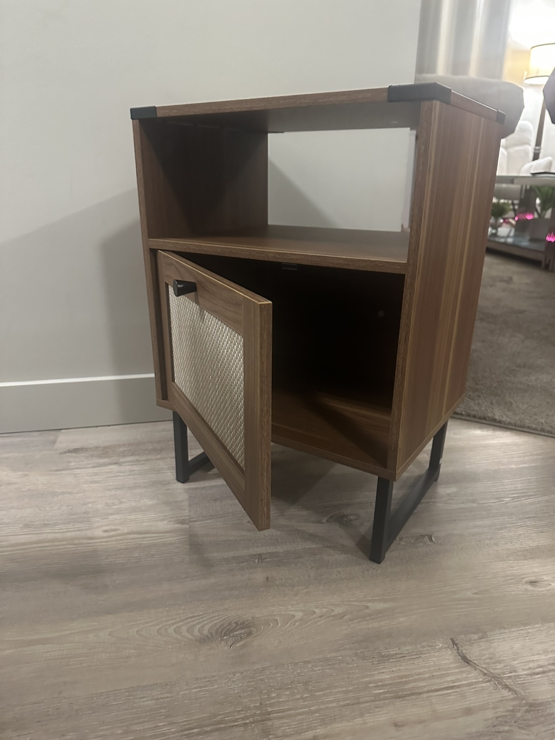 Brand new rattan night stand - photo 4