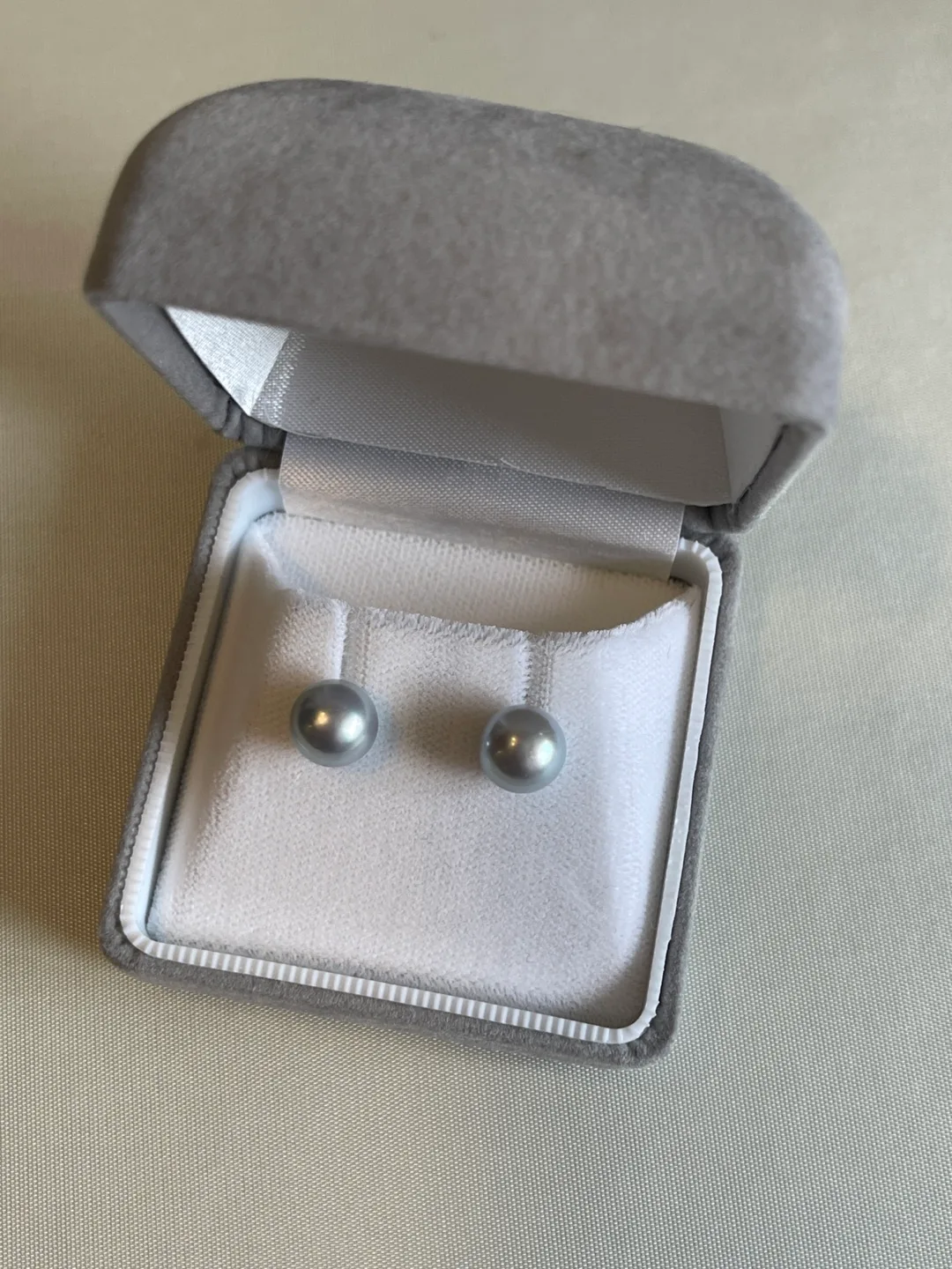 Japanese Silver Grey Pearl Stud Earrings 925 image indicator(3)
