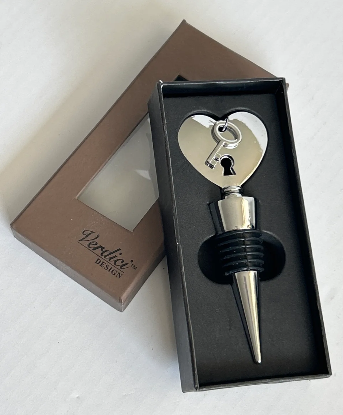 Verdici Design Heart Key Wine Stopper image indicator(4)