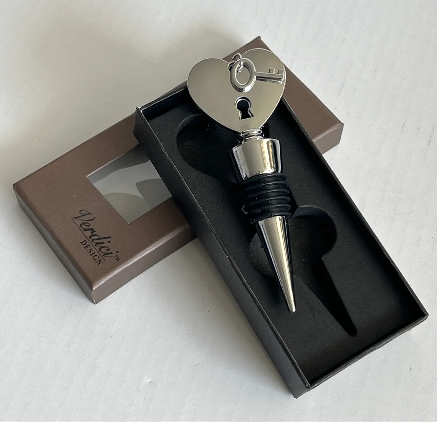 Verdici Design Heart Key Wine Stopper image indicator(5)