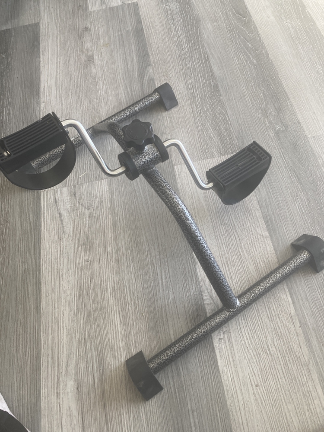 Manual Leg Exerciser