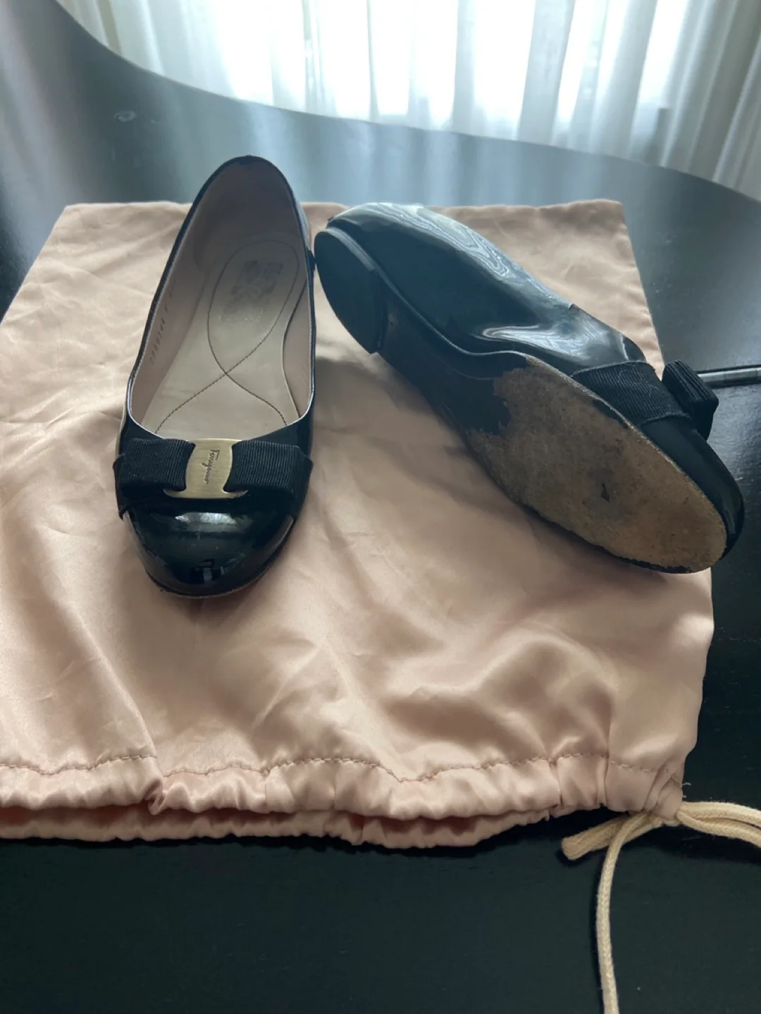 Salvatore Ferragamo Black Patent Leather Ballerina Flats image indicator(2)